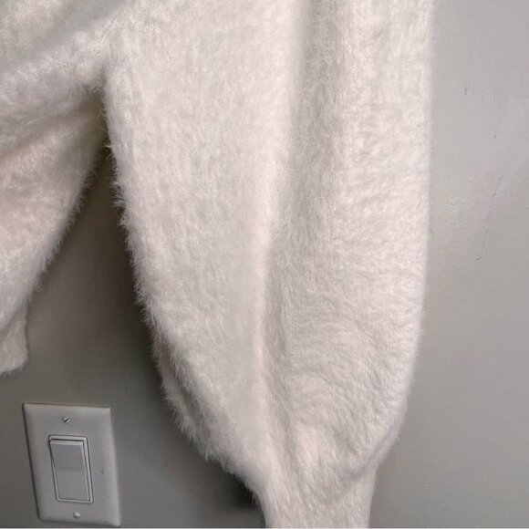CALLAHAN Knitwear Cropped White Eyelash Balloon  Sleeve Sweater Size M - Picture 6 of 11